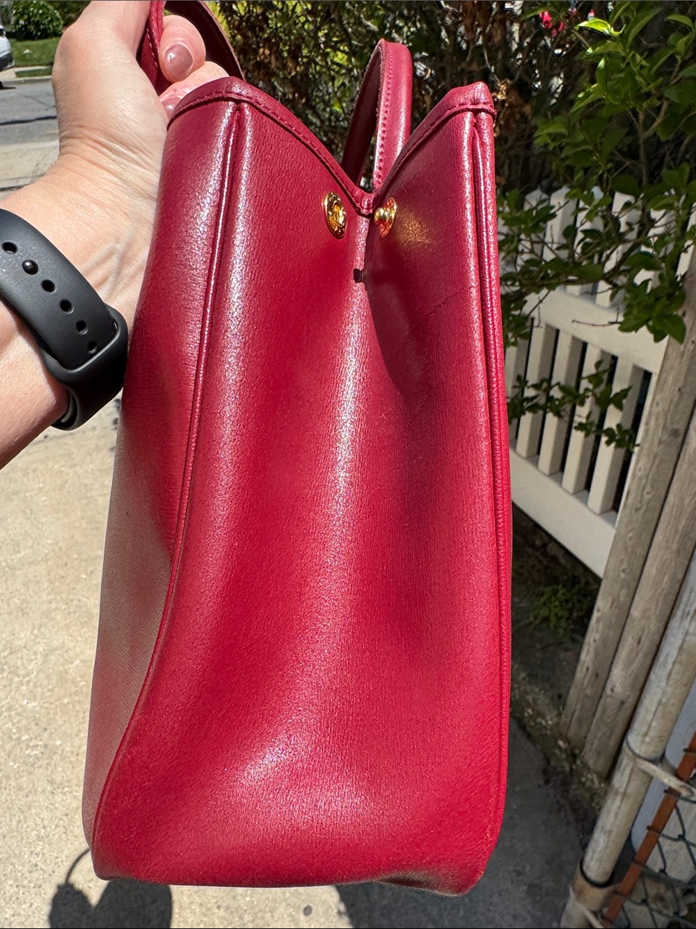 Longchamp Red Russo Leather Tote with Bamboo inspired Toggle closure - Picture 6 of 15
